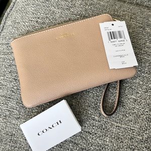 NWT Coach Leather CRN Zip in Taupe